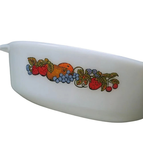 Anchor Hocking Milk Glass Casserole Dish Fruit Theme 1.5 Quart Oval - Picture 3 of 9